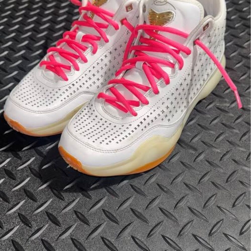 Nike Kobe 10 Mid EXT White Gum' SZ 10.5